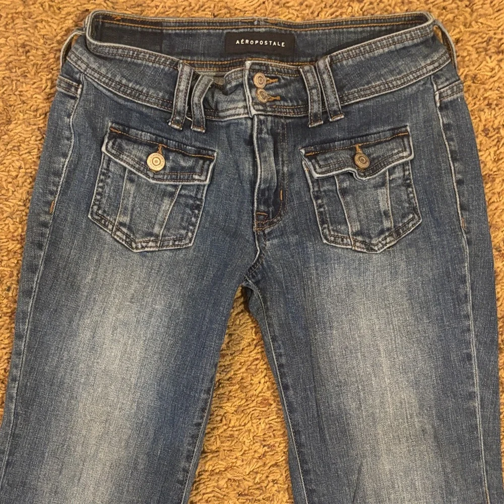 Women’s Aeropostale Low Rise Flare jeans size 2 short. - Picture 3 of 10